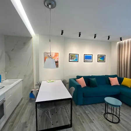 Luxury Seaview Flat Free Parking דירה